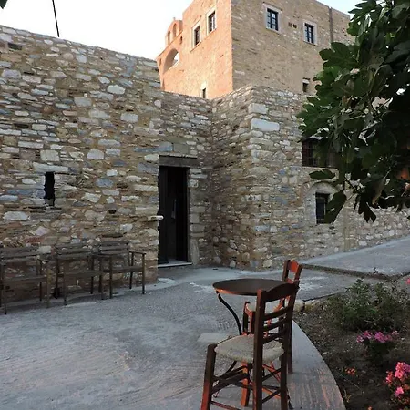 Bazeos Tower @ Naxos Apartament